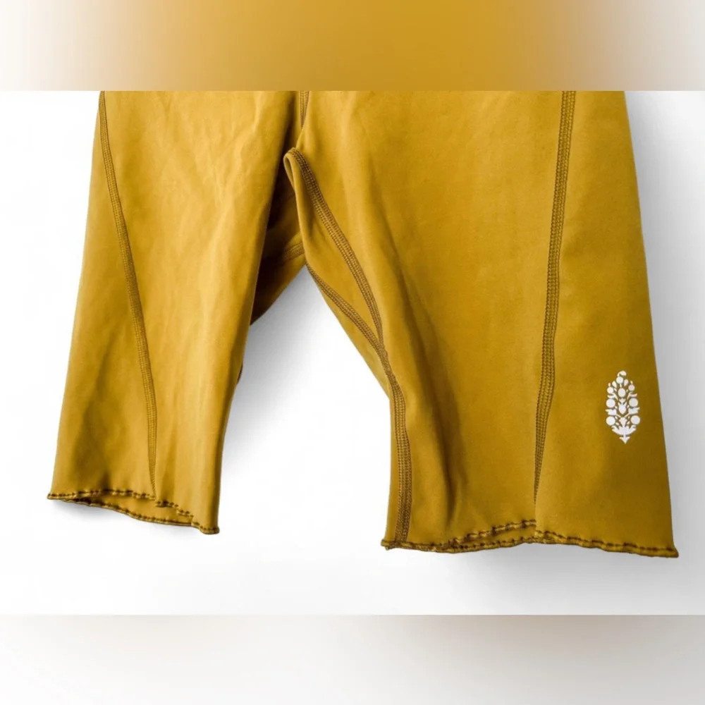 FREE PEOPLE Movement Heart Rate Alchemy Women’s Athletic Bike Shorts - Small